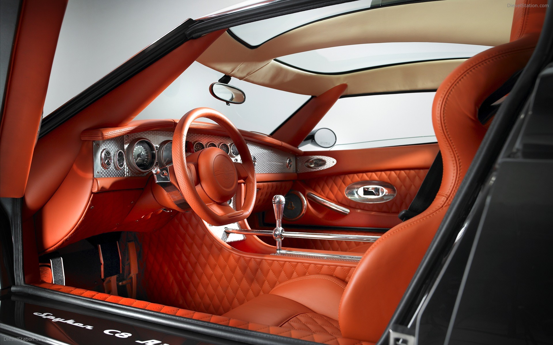 Spyker C8 Aileron